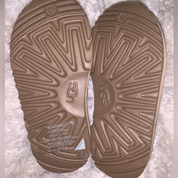 KIDS KEEGAN METALLIC UGG PLUSH FAUX FUR LINED SLIPPERS FOR KIDS - Picture 7 of 7